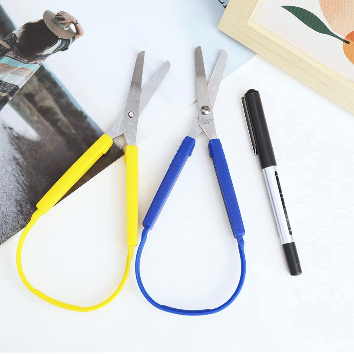 Loop Grip Scissors Set of 2