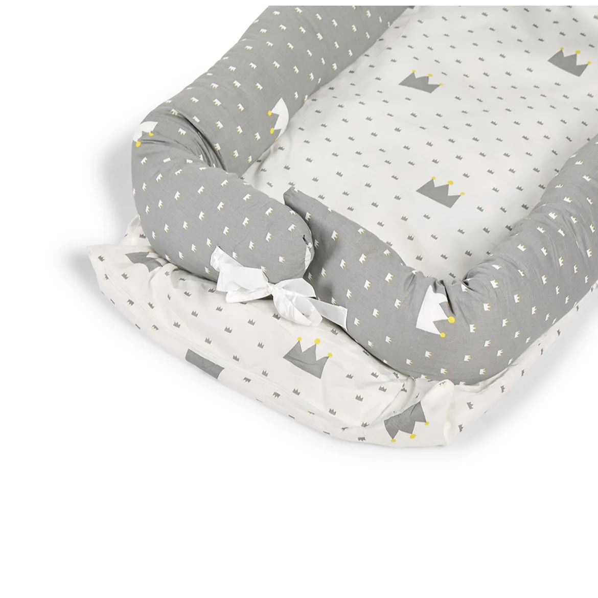 Bumble & Bird Portable Baby Nest & Lounger With Pillow - Crown